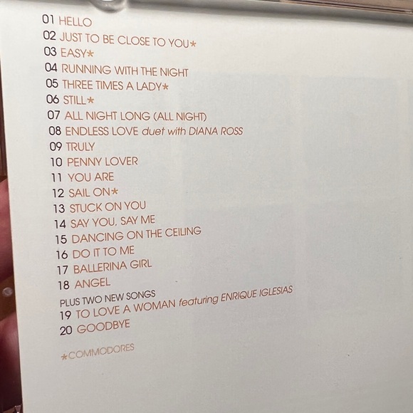 Lionel Richie The Definitive Collection 2003 CD Preowned GUC - Picture 4 of 6